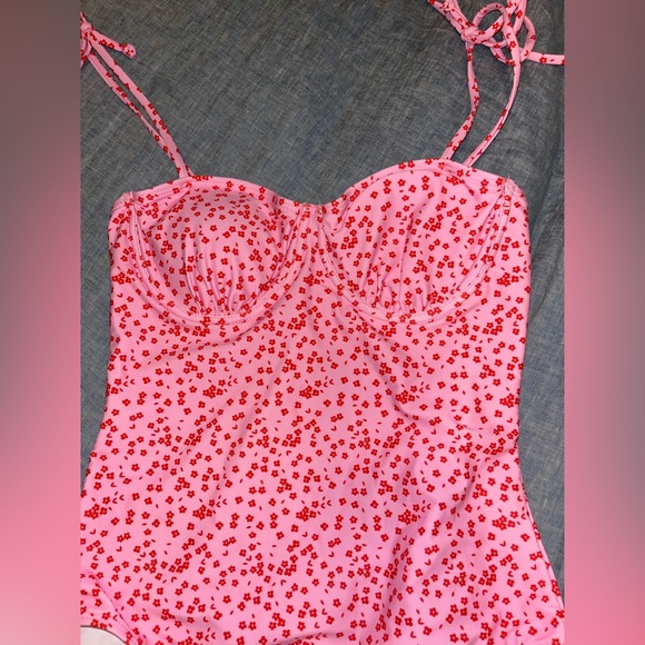 floral underwire one piece swimsuit size medium NWOT - Picture 2 of 4